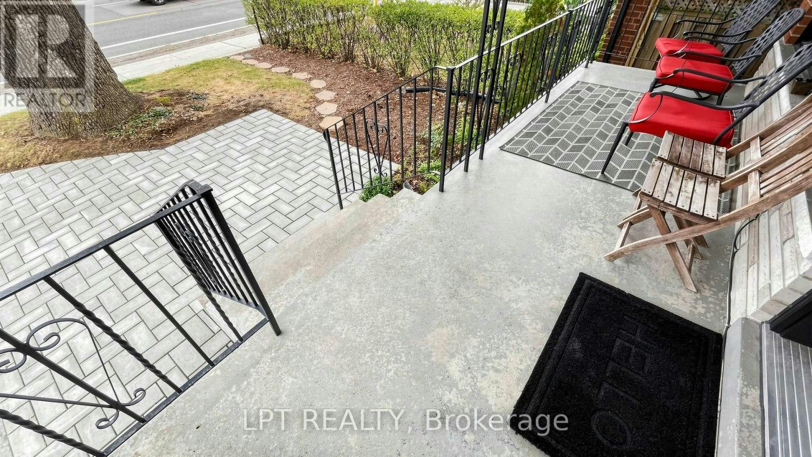 MAIN Floor 477 Cosburn Apt Avenue, Toronto, ON, M4J 2N6 - 6