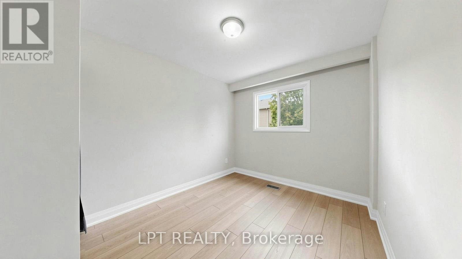 MAIN Floor 477 Cosburn Apt Avenue, Toronto, ON, M4J 2N6 - 22