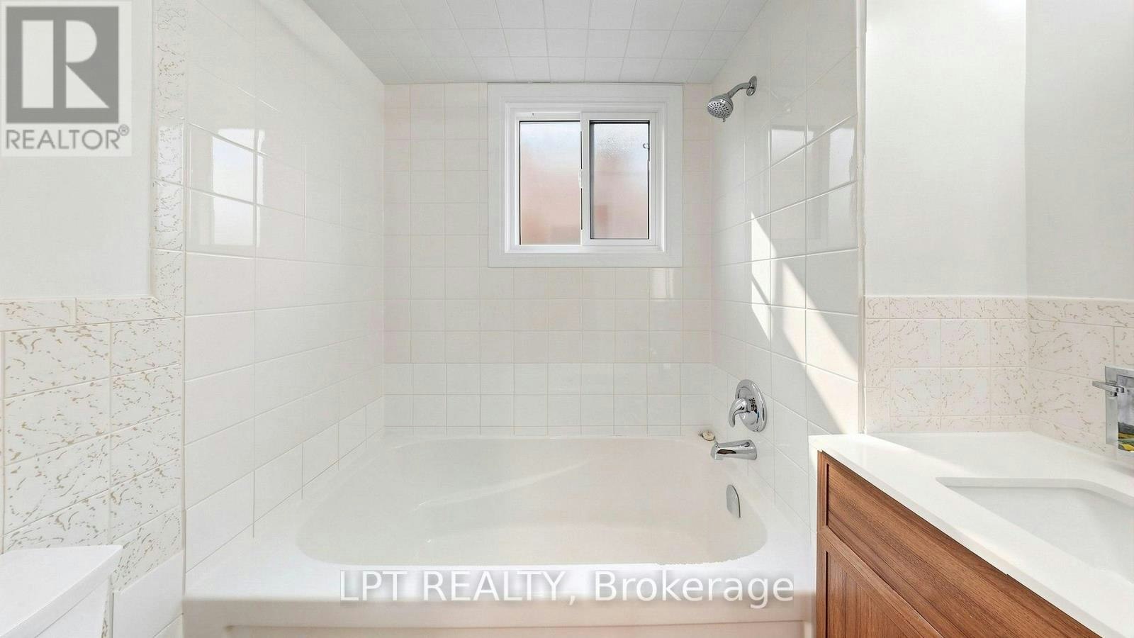 MAIN Floor 477 Cosburn Apt Avenue, Toronto, ON, M4J 2N6 - 27