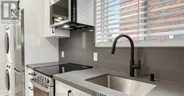 MAIN Floor 477 Cosburn Apt Avenue, Toronto, ON, M4J 2N6 - 17