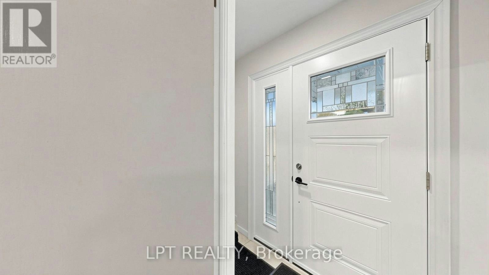 MAIN Floor 477 Cosburn Apt Avenue, Toronto, ON, M4J 2N6 - 31