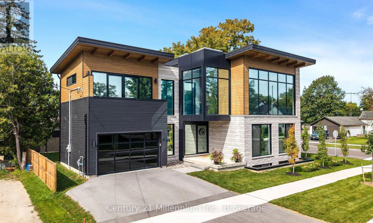 41 Alice Street W