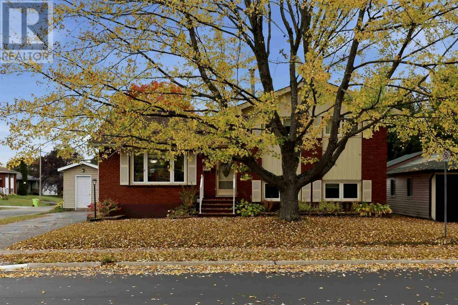 88 Chambers Avenue, Sault Ste. Marie, ON, P6A 4V3