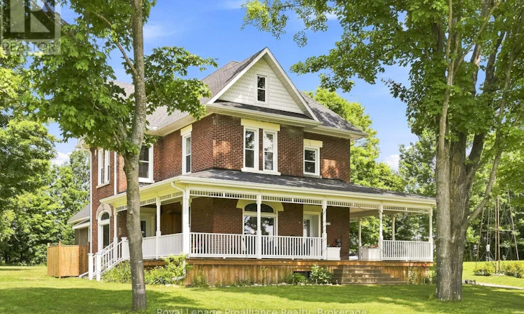 1376 Queensborough Road