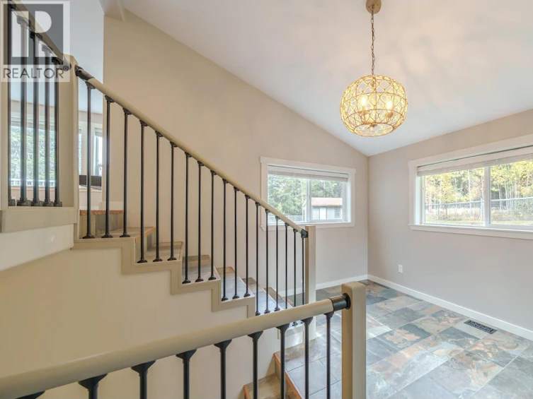 4931 Kyllo Road, 108 Mile Ranch, BC, V0K 2Z0 - 13