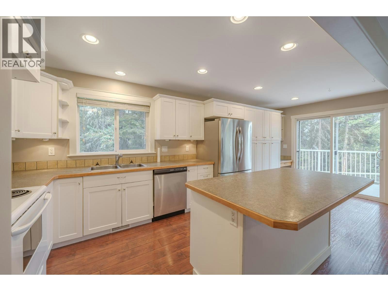 4931 Kyllo Road, 108 Mile Ranch, BC, V0K 2Z0 - 16