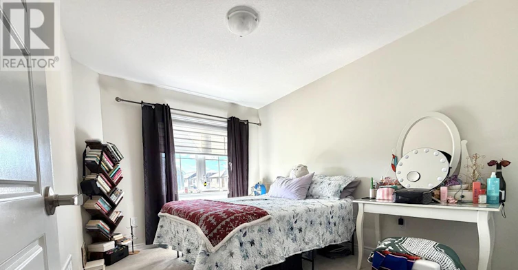 35 Vanilla Trail, Thorold, ON, L2V 0K6 - 12