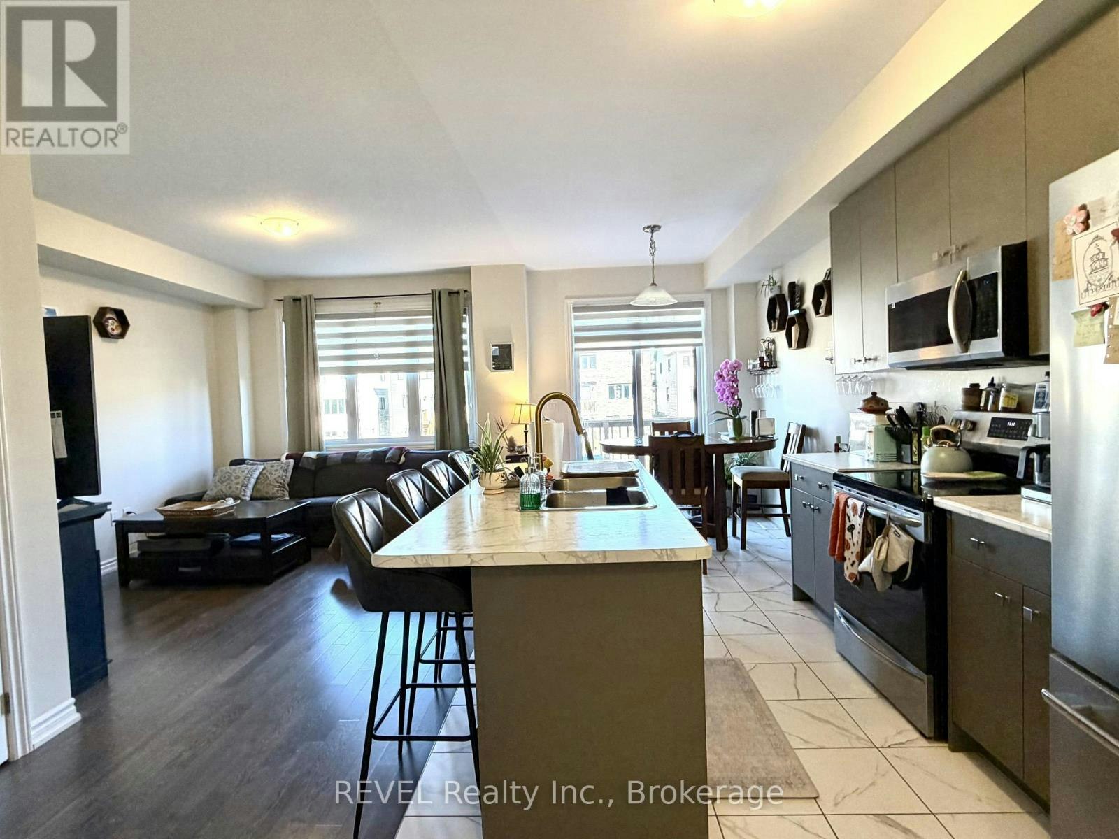 35 Vanilla Trail, Thorold, ON, L2V 0K6 - 3