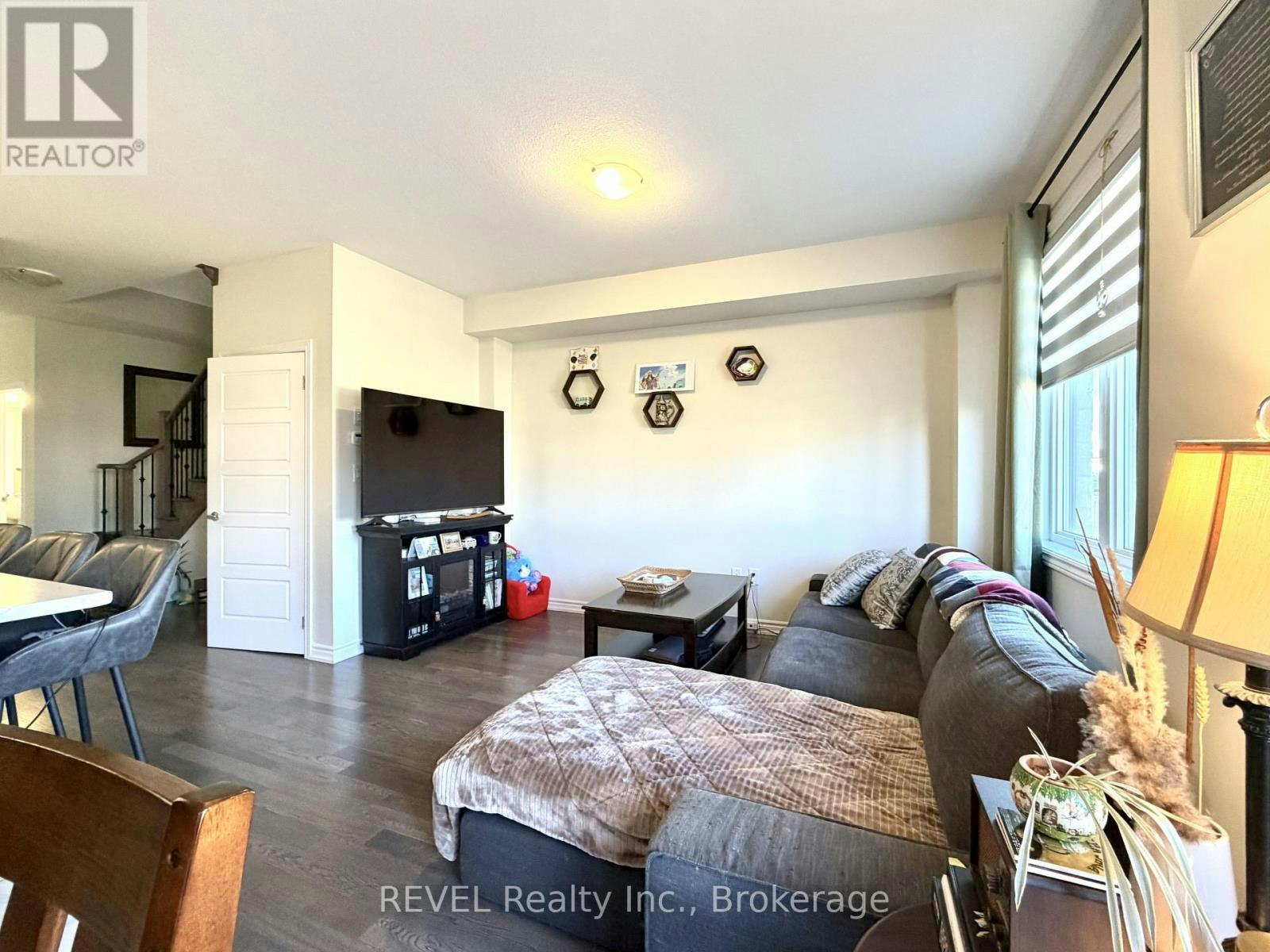 35 Vanilla Trail, Thorold, ON, L2V 0K6 - 5