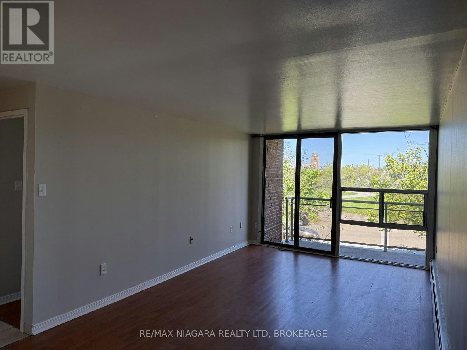 102-7 Riverview Boulevard, St. Catharines, ON, L2T 3L5 - 11