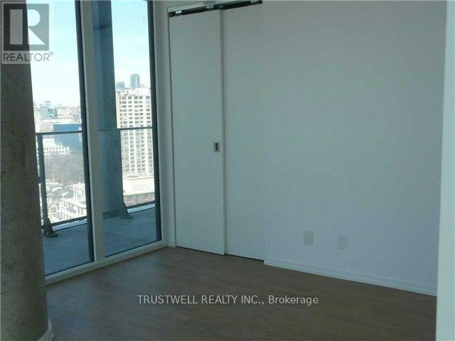 1702-125 Peter Street, Toronto, ON, M5V 2G9 - 5