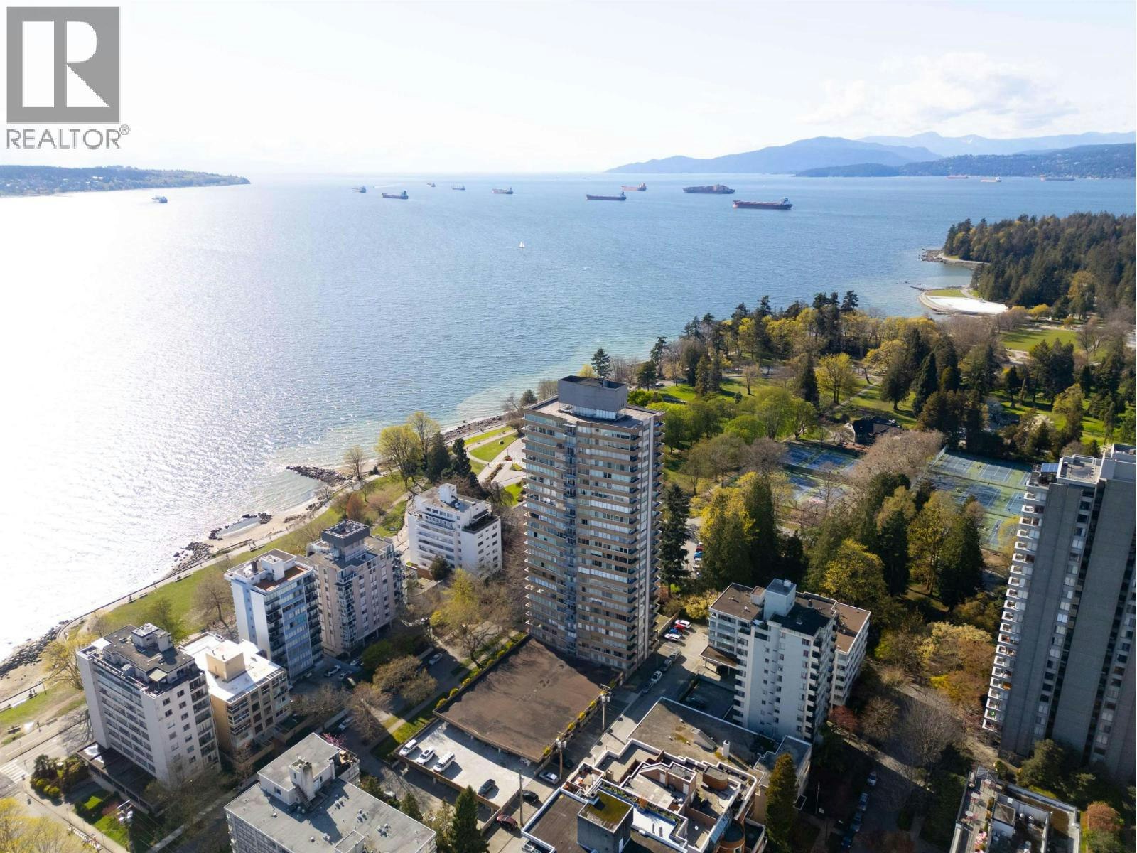 306-2055 Pendrell Street, Vancouver, BC, V6G 1T9