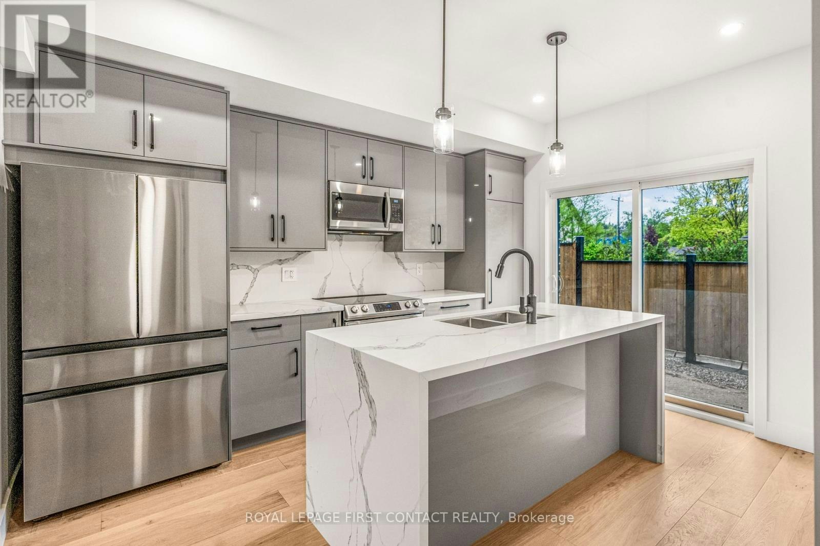 18 Alderwood Lane, Barrie, ON, L4N 3J2 - 4