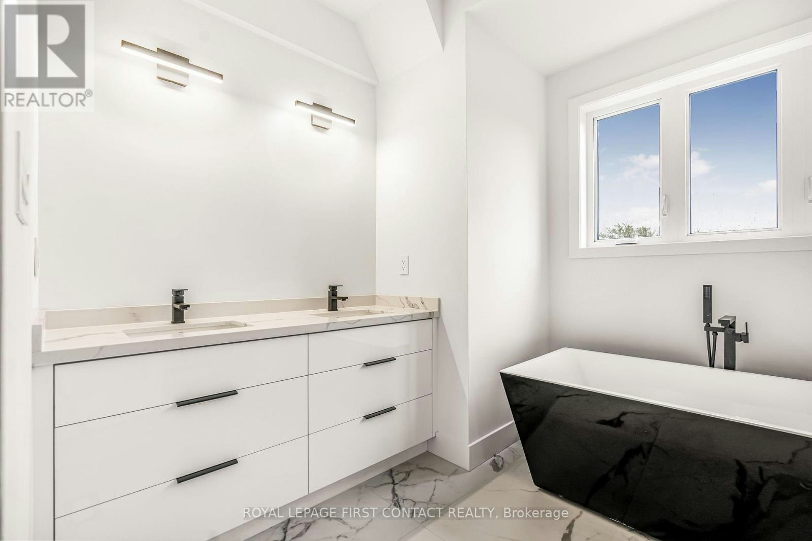 18 Alderwood Lane, Barrie, ON, L4N 3J2 - 14