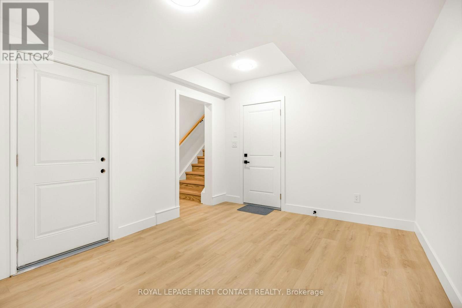 18 Alderwood Lane, Barrie, ON, L4N 3J2 - 16