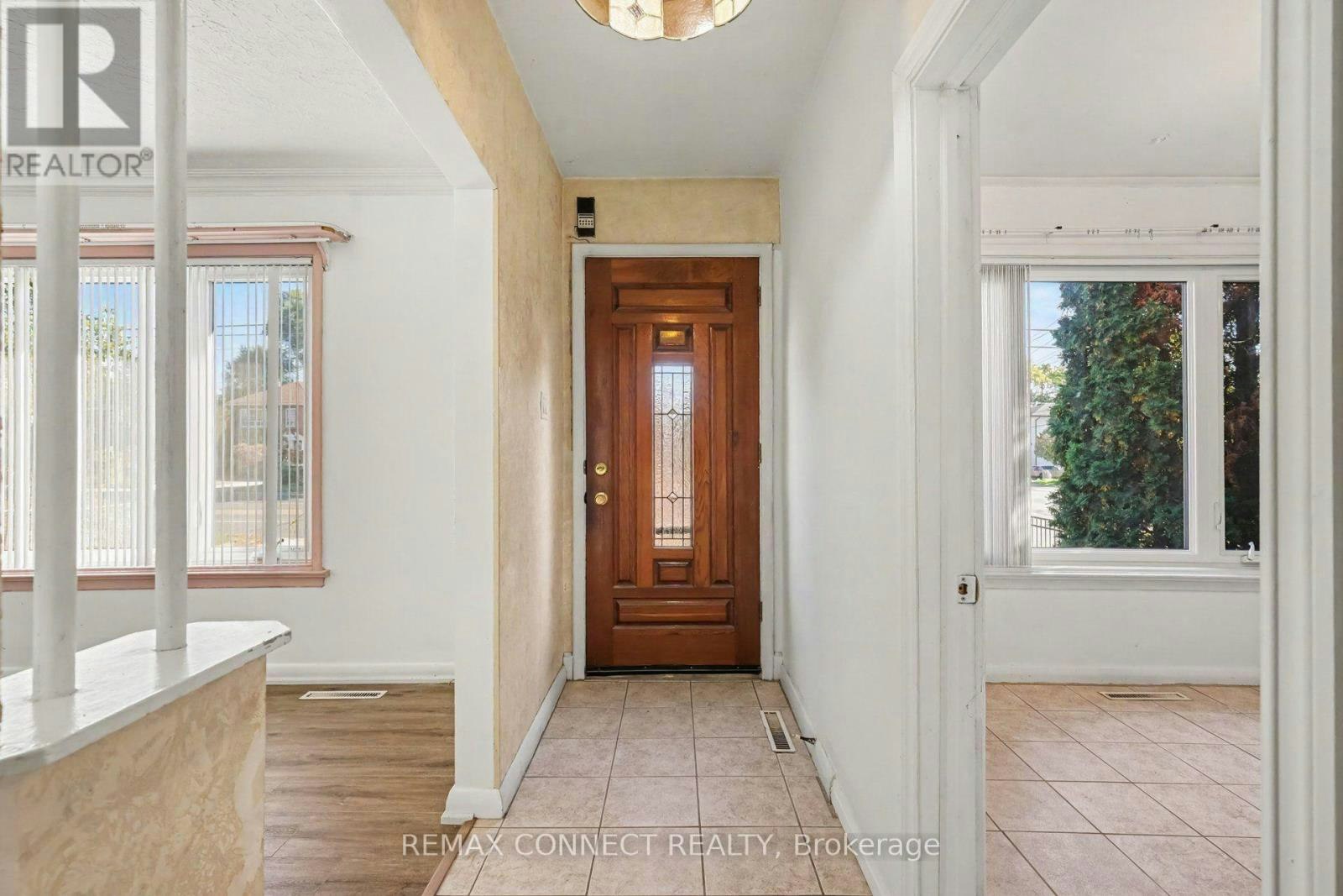 656 Browns Line, Toronto, ON, M8W 3V6 - 2