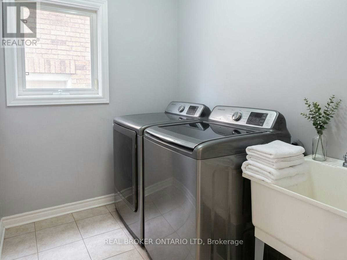 MAIN-88 Sir Jacobs Crescent, Brampton, ON, L7A 3T5 - 3