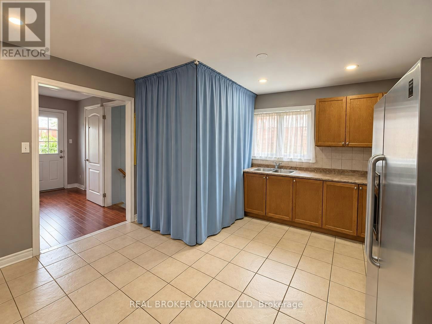 MAIN-88 Sir Jacobs Crescent, Brampton, ON, L7A 3T5 - 11