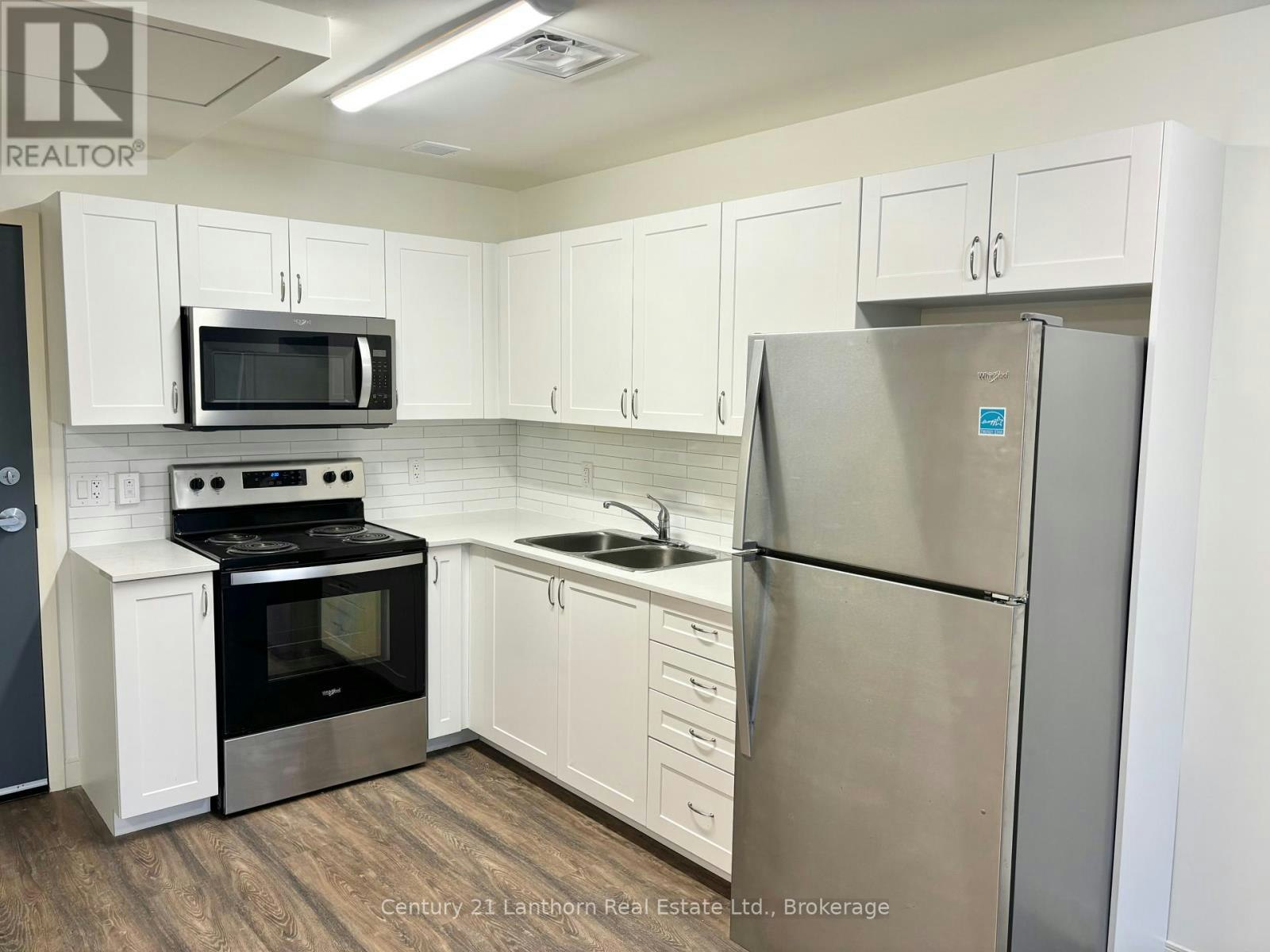 520-135 Station Street, Belleville, ON, K8N 2S9 - 2