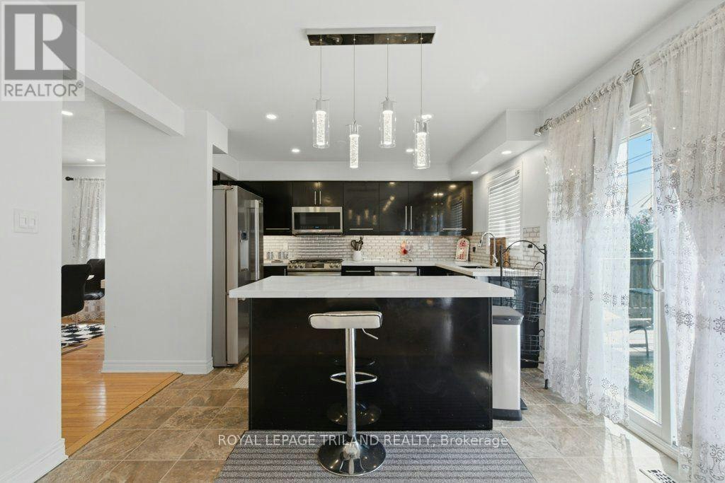 270 Leaksdale Circle SOUTH, London, ON, N6M 1K3 - 18