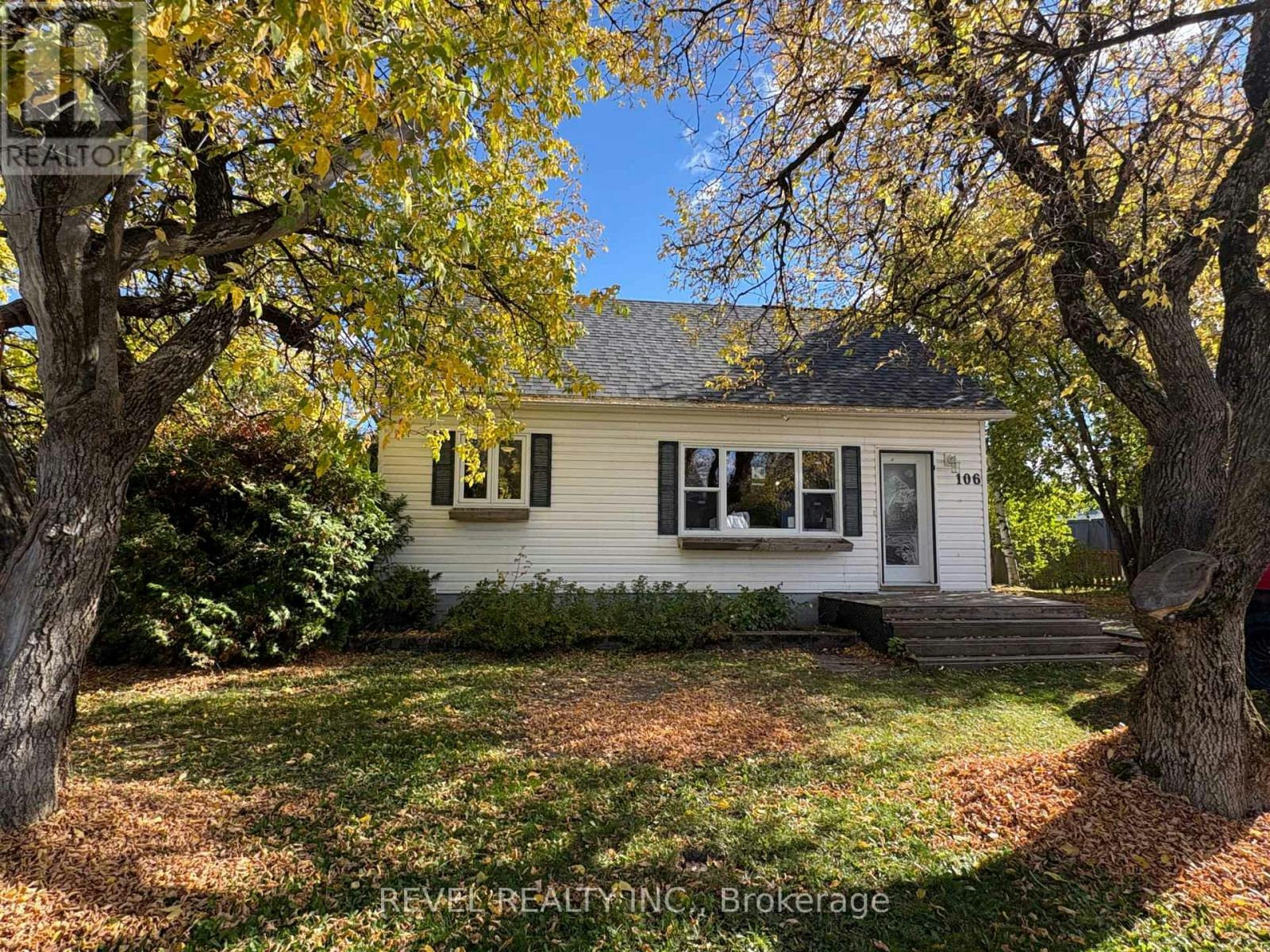 106 Fifteenth Avenue, Cochrane, ON, P0L 1C0