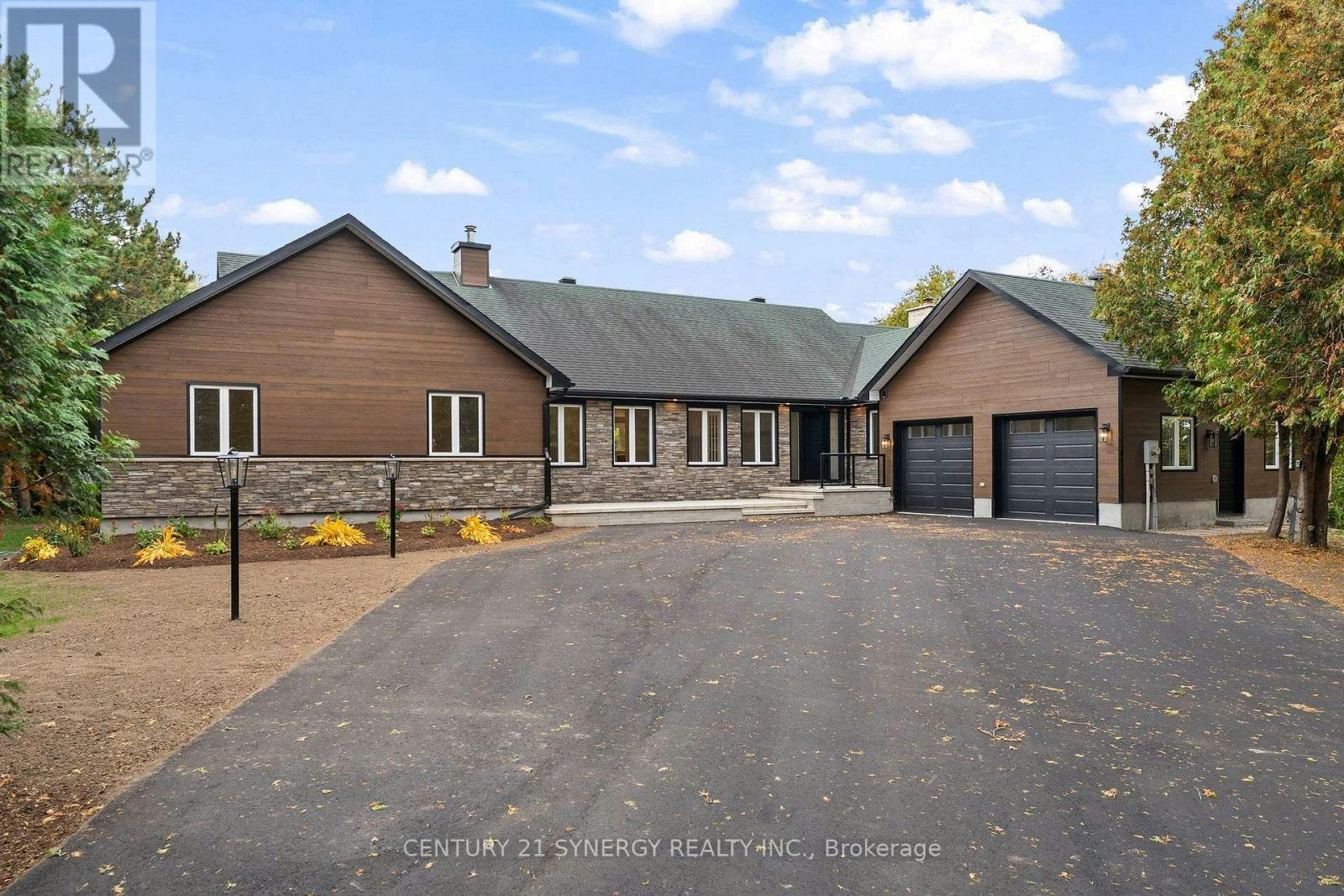 1580 Groves Road, Russell, ON, K4R 1E5