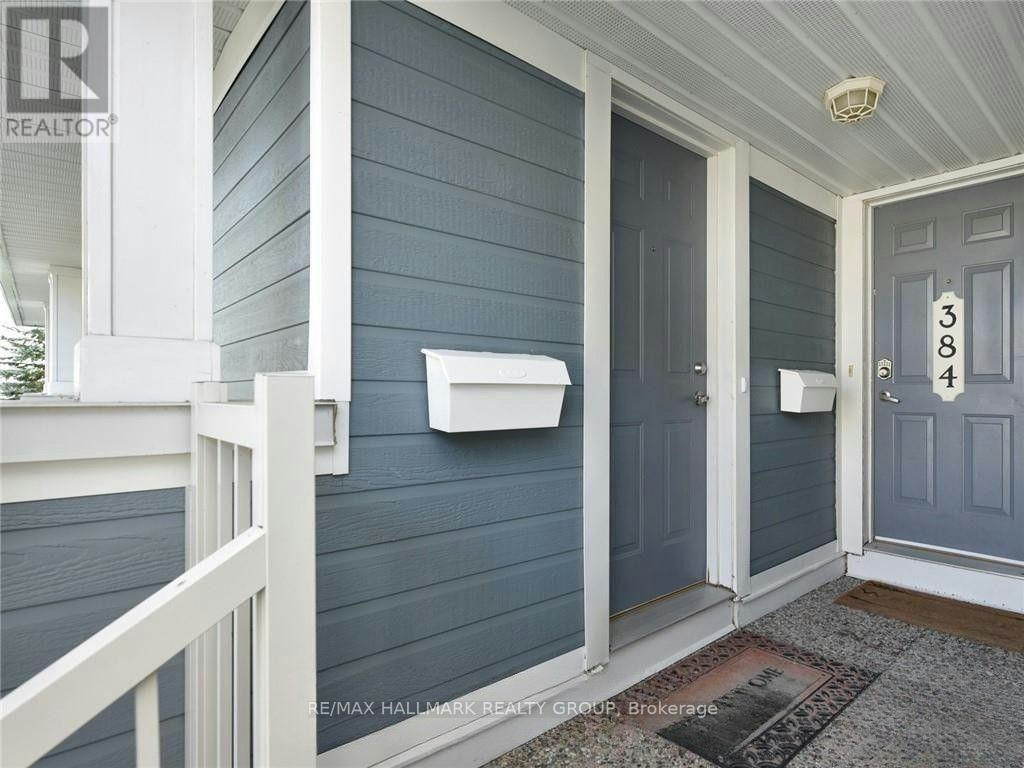 386 Crownridge Drive, Ottawa, ON, K2M 3A4 - 2