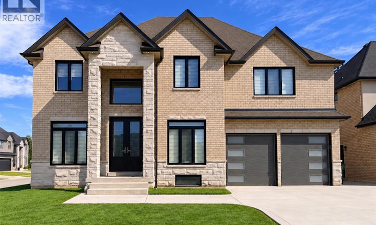 570 Orchards Crescent