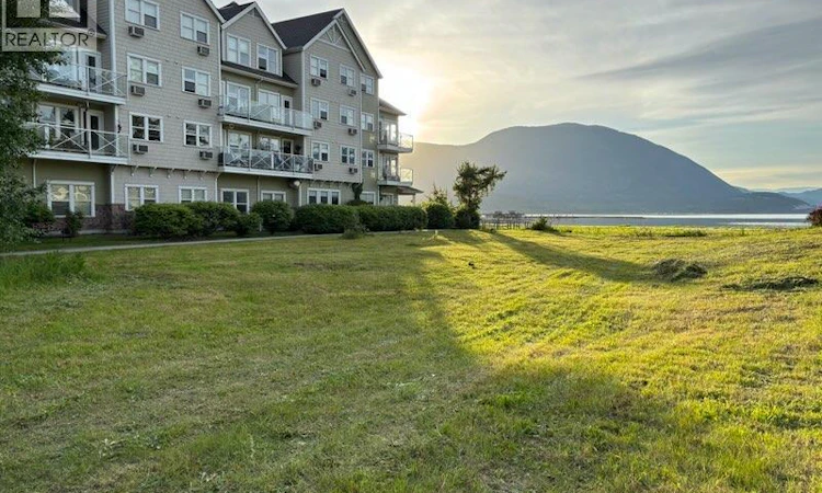721 Harbourfront Drive
