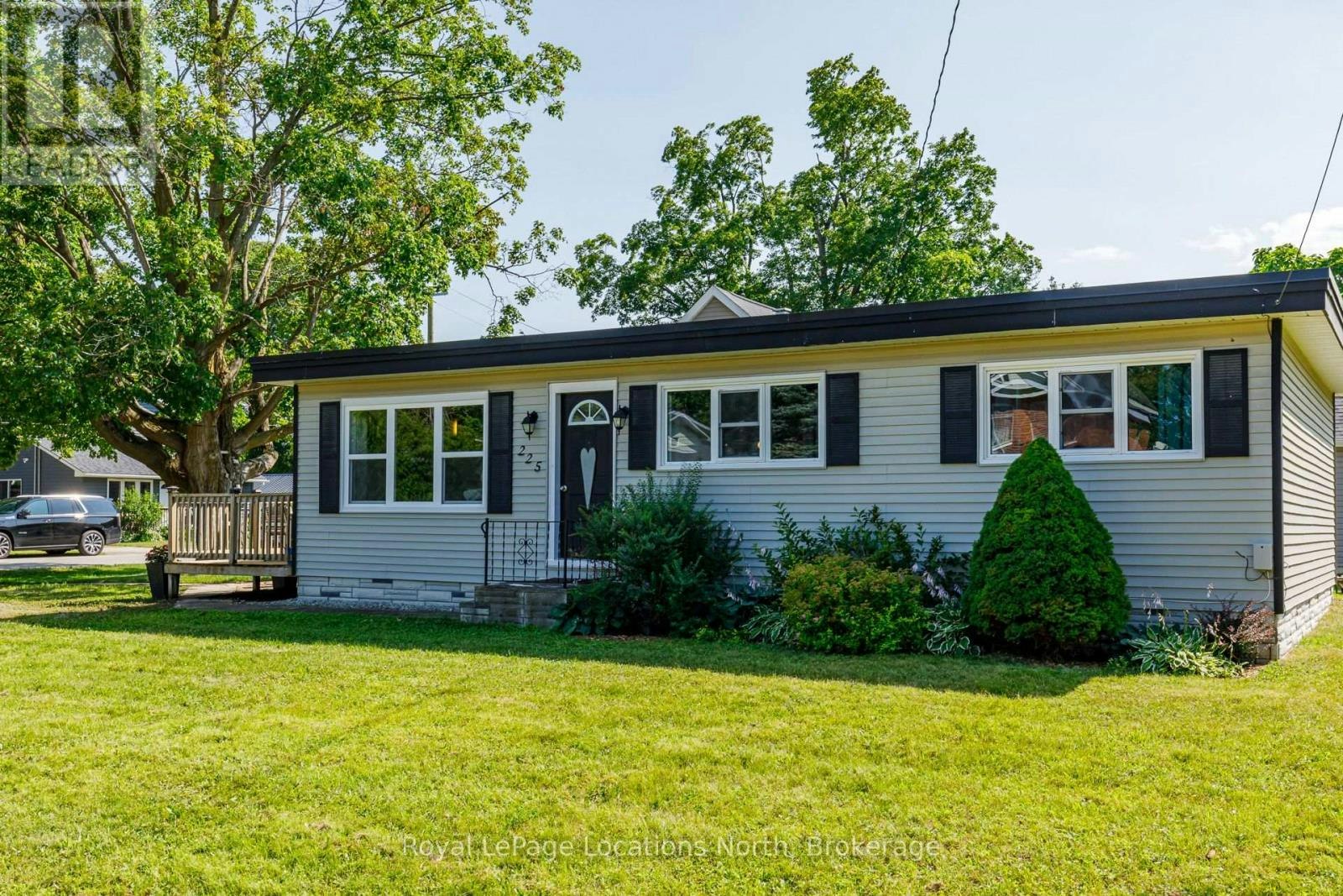 225 Cherry Street, Clearview, ON, L0M 1S0