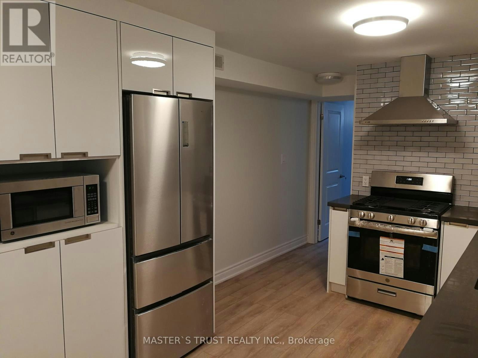 LOWUNIT-246 Lippincott Street, Toronto, ON, M5S 2P5 - 4
