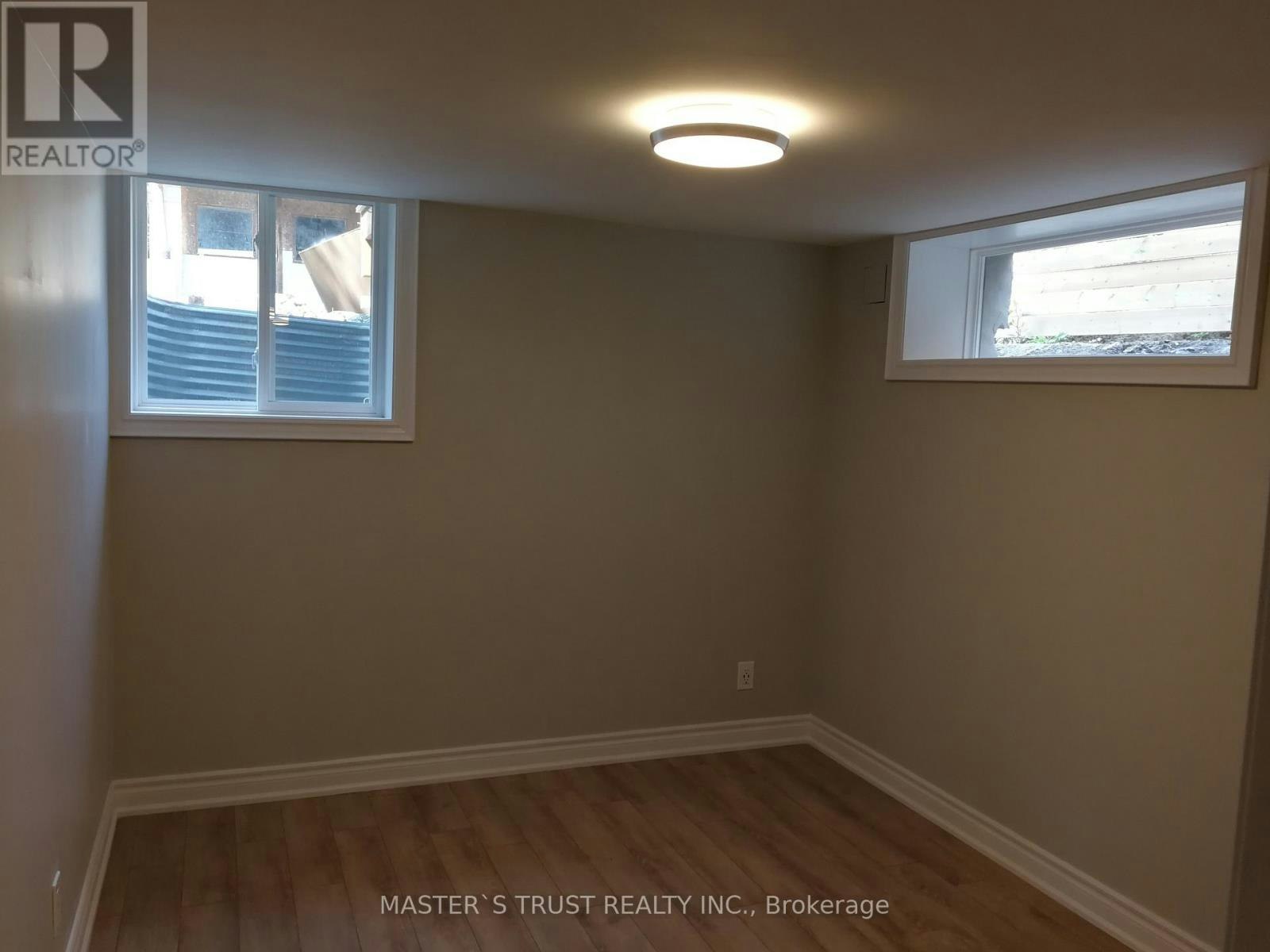 LOWUNIT-246 Lippincott Street, Toronto, ON, M5S 2P5 - 7