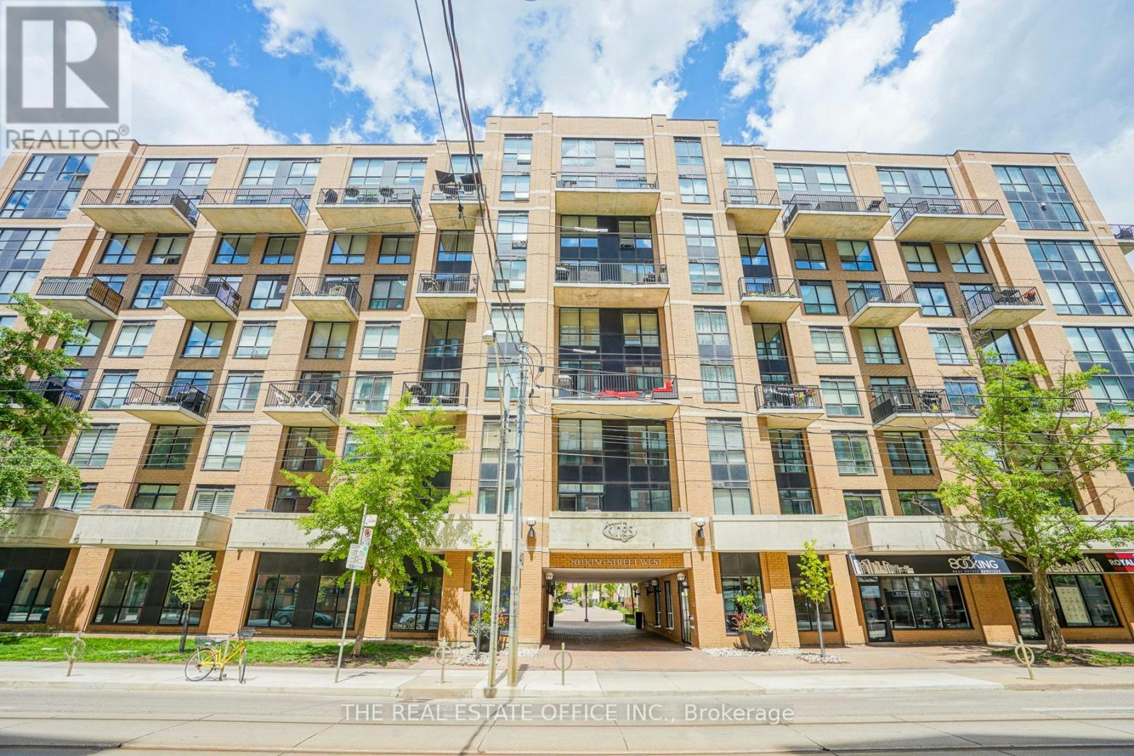 414-800 King Street W, Toronto, ON, M5V 3M7