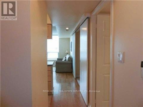527-230 Queens Quay, Toronto, ON, M5J 2Y7 - 4