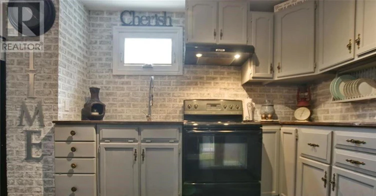 265 10th Street, Hanover, ON, N4N 1P1 - 8