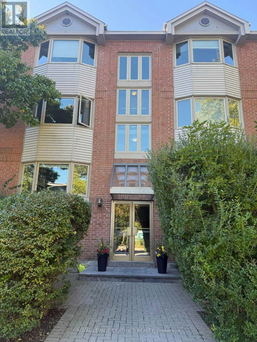 002-60 Kippendavie Avenue, Toronto, ON, M4L 3R5 - 13
