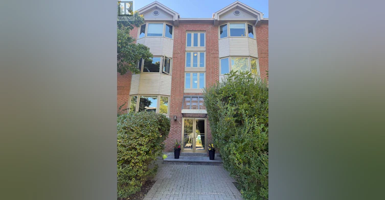 002-60 Kippendavie Avenue, Toronto, ON, M4L 3R5 - 13