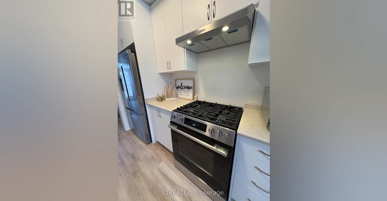 3216 Sixth Line, Oakville, ON, L6M 5T2 - 4