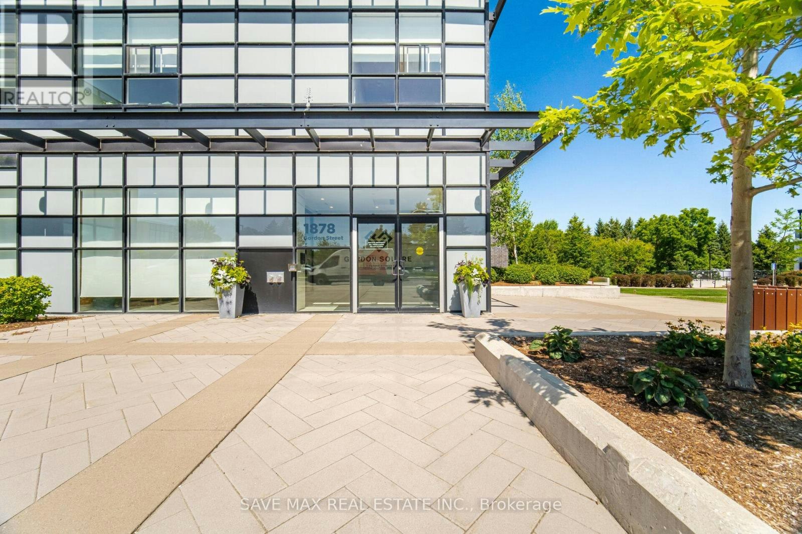 103-1878 Gordon Street, Guelph, ON, N1L 0P4