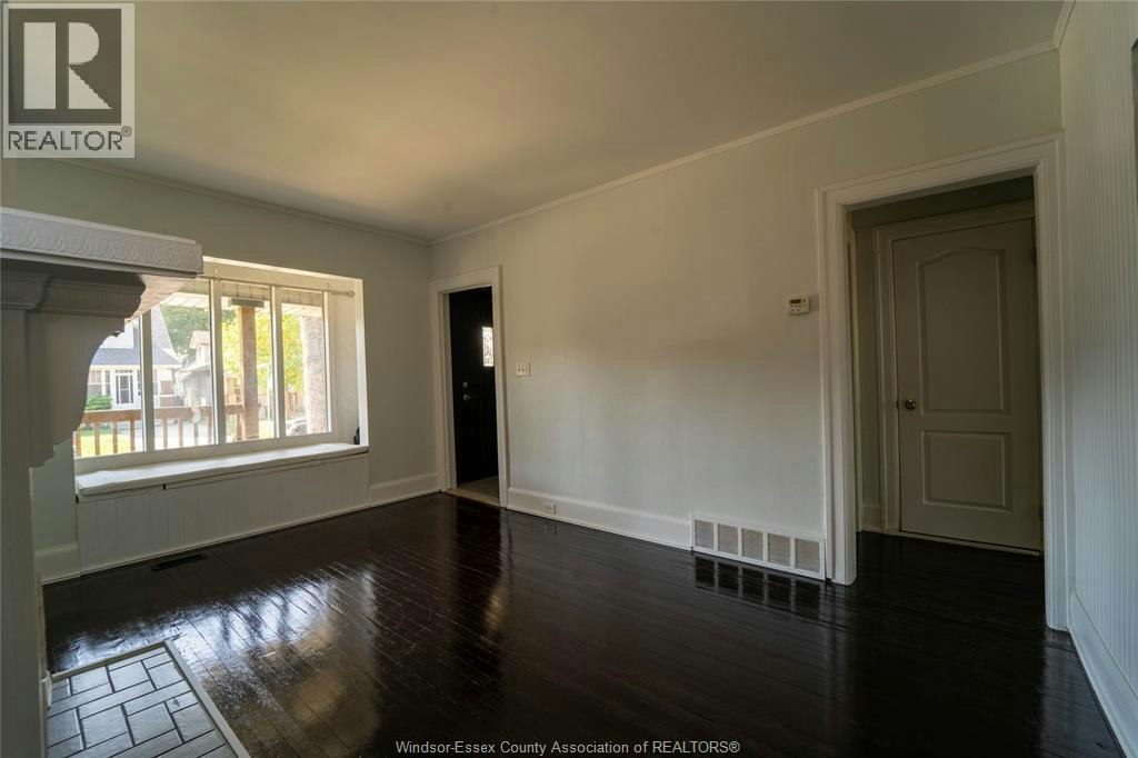 966 Curry Avenue, Windsor, ON, N9B 2C5 - 3