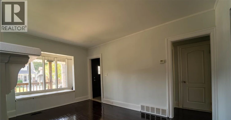 966 Curry Avenue, Windsor, ON, N9B 2C5 - 3