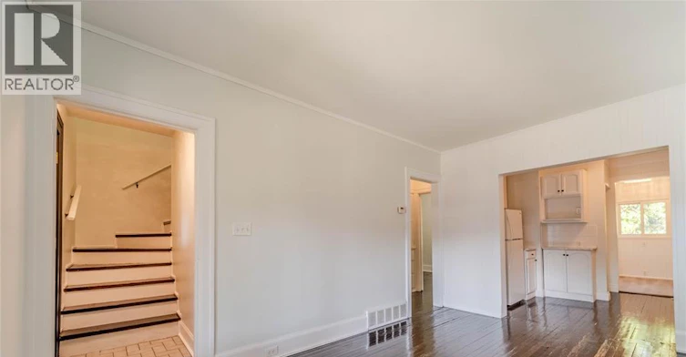 966 Curry Avenue, Windsor, ON, N9B 2C5 - 4