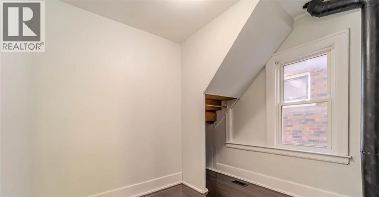 966 Curry Avenue, Windsor, ON, N9B 2C5 - 6