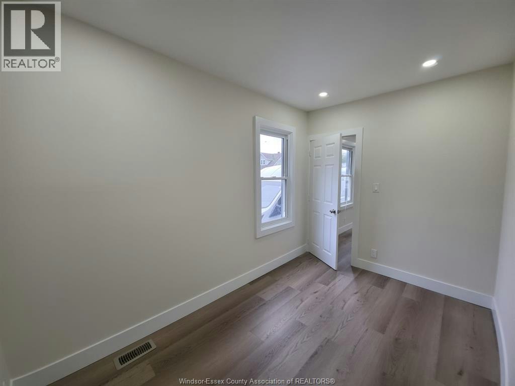 MAIN-1674 Hickory Road, Windsor, ON, N8Y 3T3 - 11