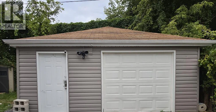 MAIN-1674 Hickory Road, Windsor, ON, N8Y 3T3 - 18