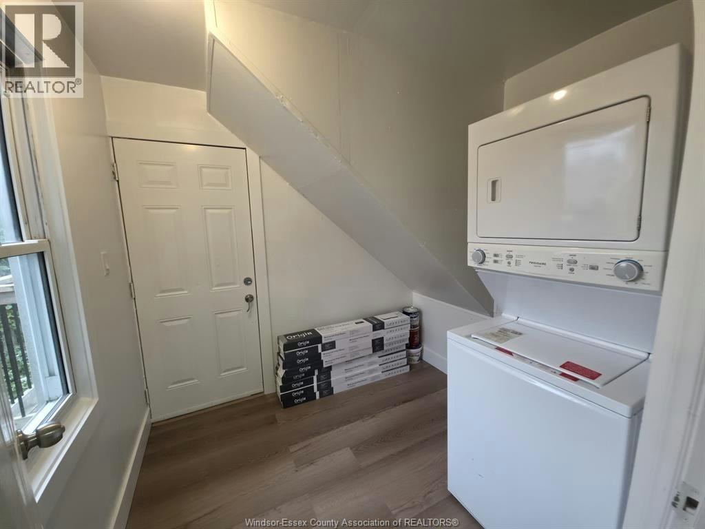 MAIN-1674 Hickory Road, Windsor, ON, N8Y 3T3 - 16