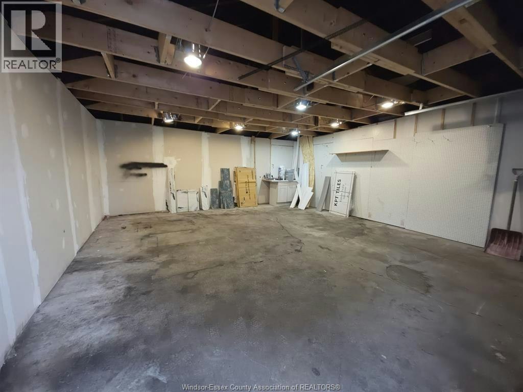 MAIN-1674 Hickory Road, Windsor, ON, N8Y 3T3 - 19