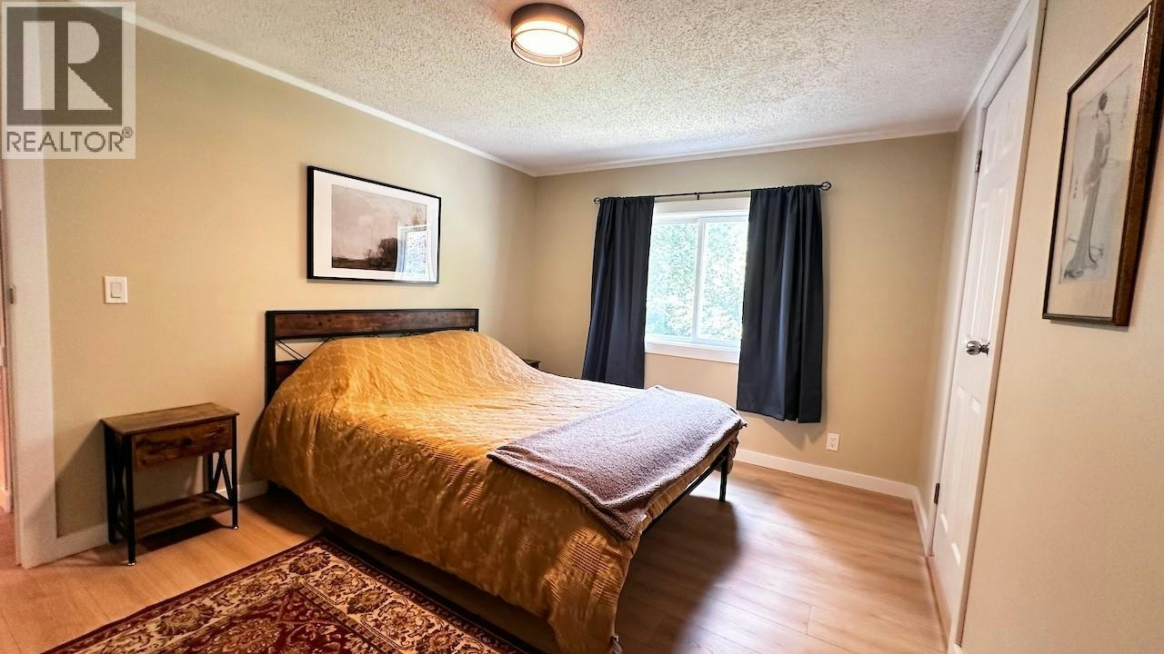 811 Victoria Street, New Denver, BC, V0G 1S0