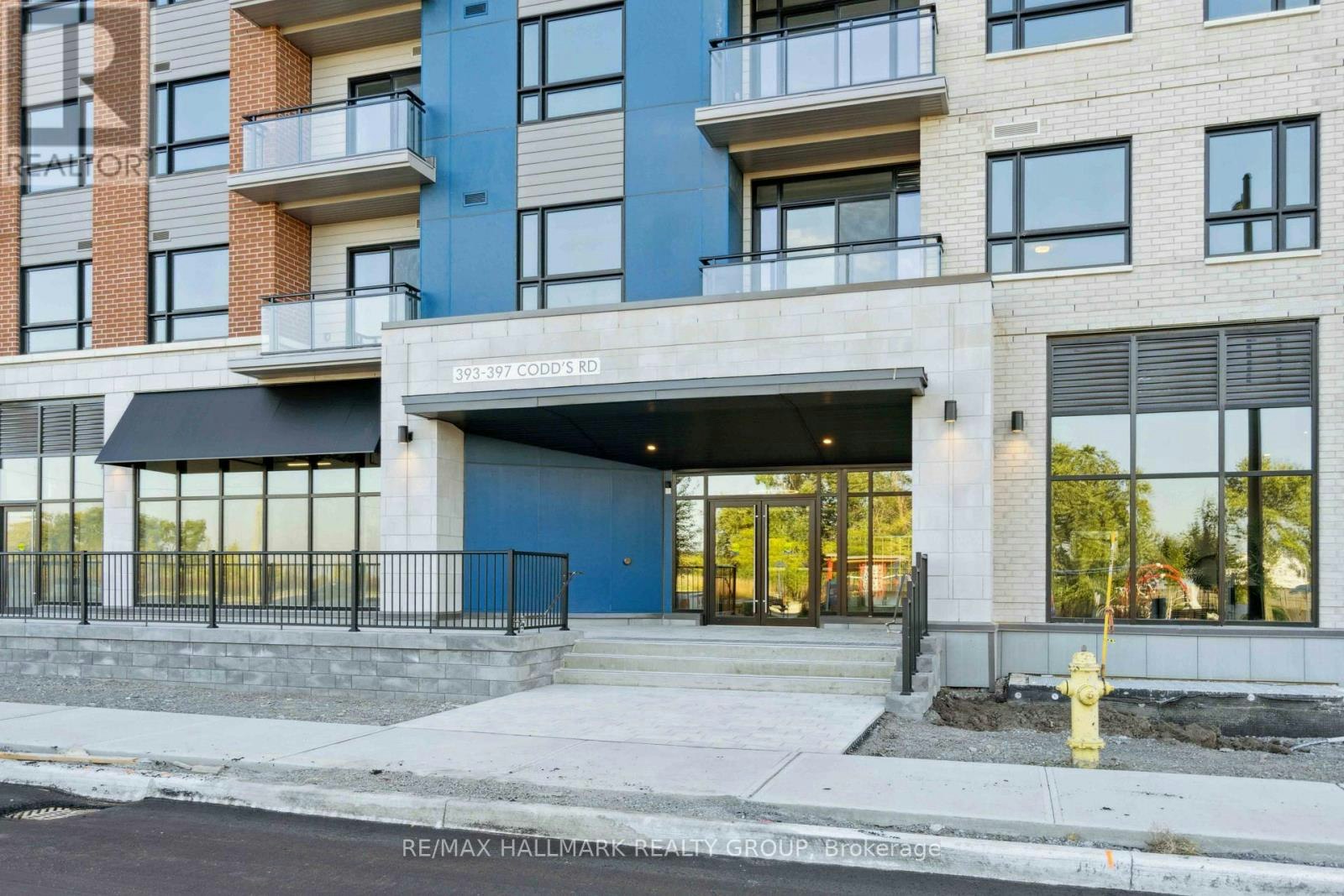 211-397 Codds Road, Ottawa, ON, K1K 5C7