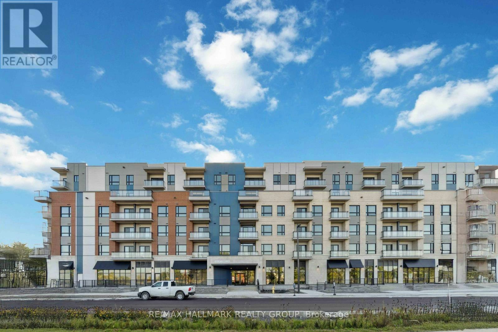 211-397 Codds Road, Ottawa, ON, K1K 5C7 - 5